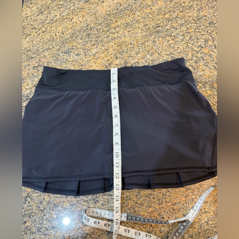 Lululemon women’s black pace setter skirt size 10 - Picture 6 of 6
